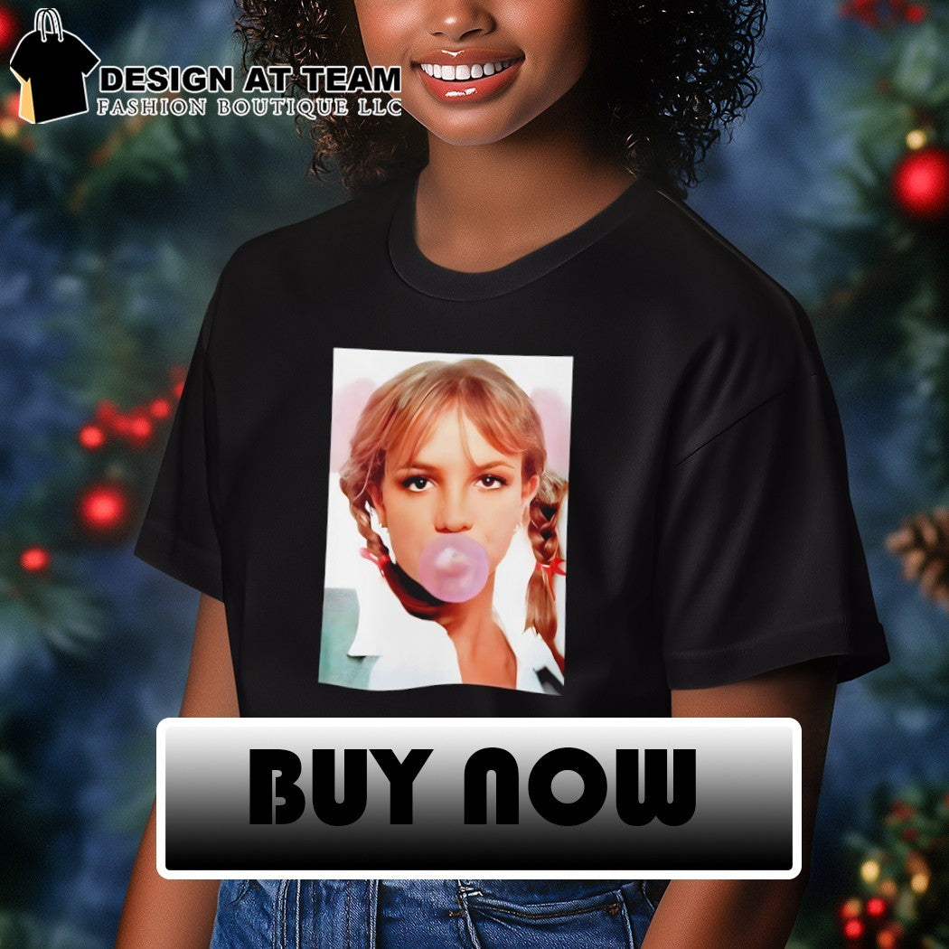 Britney Spears blowing gum bubbles 90s Y2K Pop Icon 2026 shirt