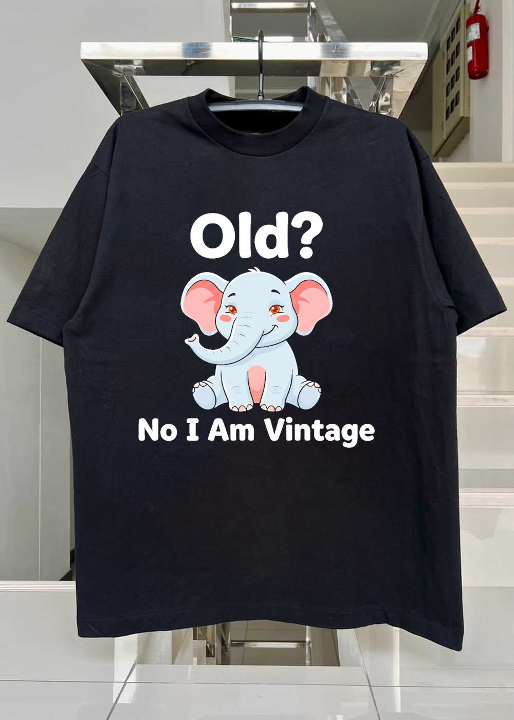 Cute Elephant Old No I Am Vintage T-Shirt