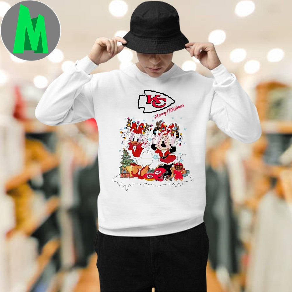 Design Daisy And Minnie Merry Christmas Kansas City Chiefs Shirt