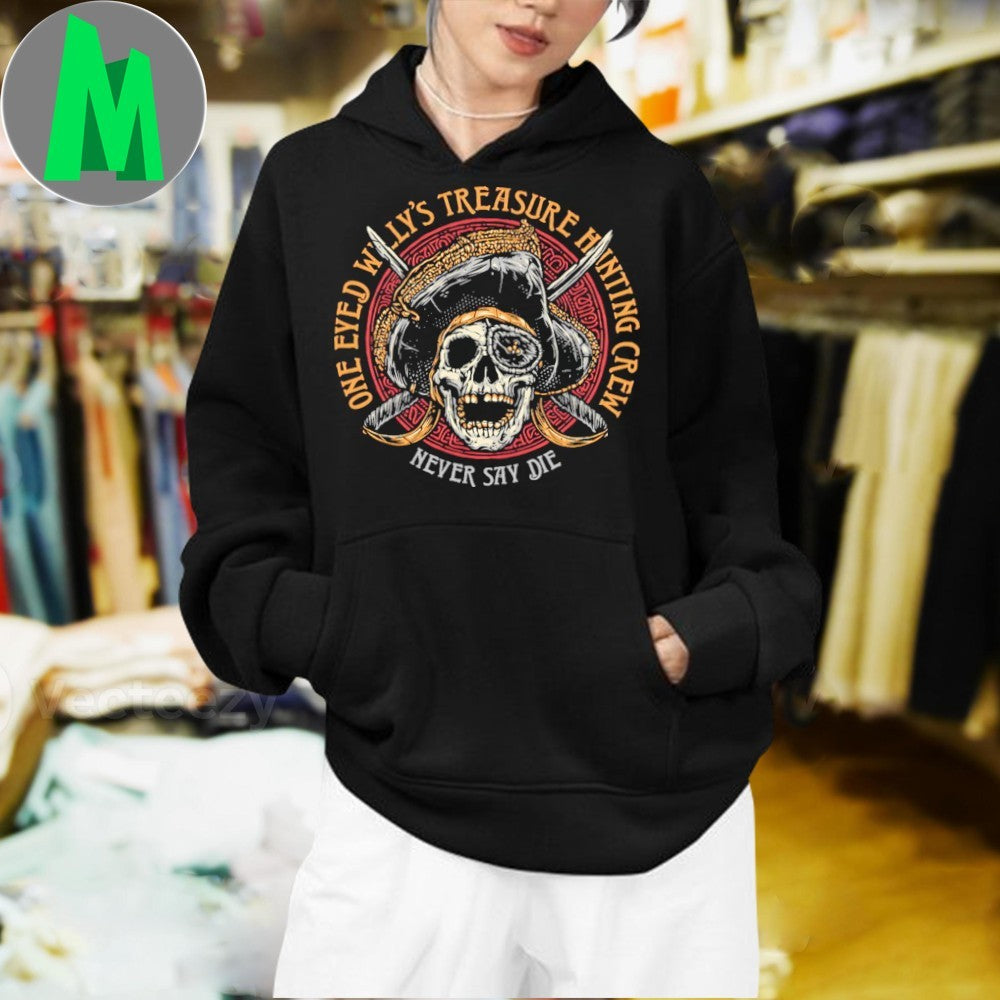 Design Pirate Skull Treasure Hunting Crew Graphic T-Shirt