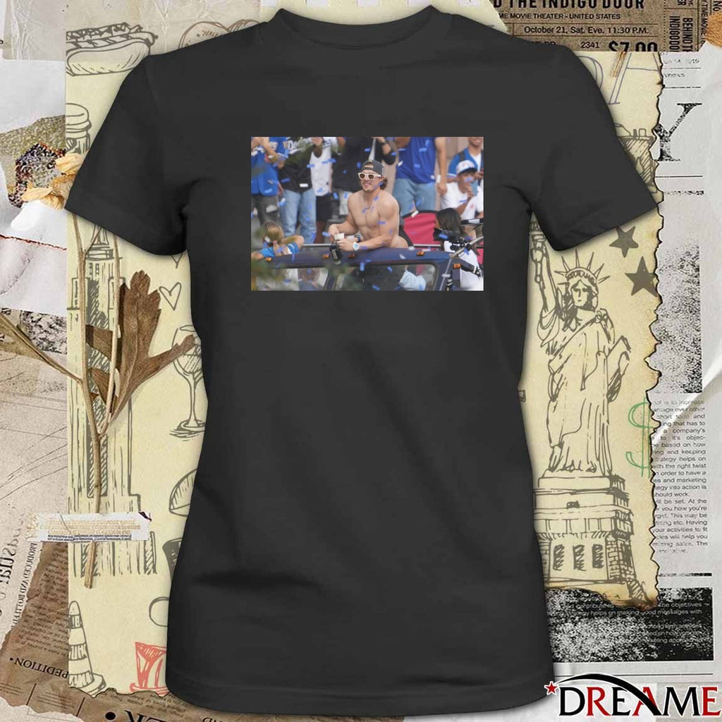Los Angeles Dodgers Kike Hernandez Bare Ass Hanging Out During The Parade t-shirt