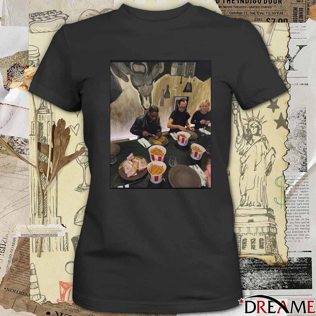 Travis Scott And Rick Owens Eating KFC Together Photo t-shirt
