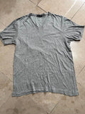 BARNEYS NEW YORK T-Shirt Size M - Stylish Design, Great for Any Outfit