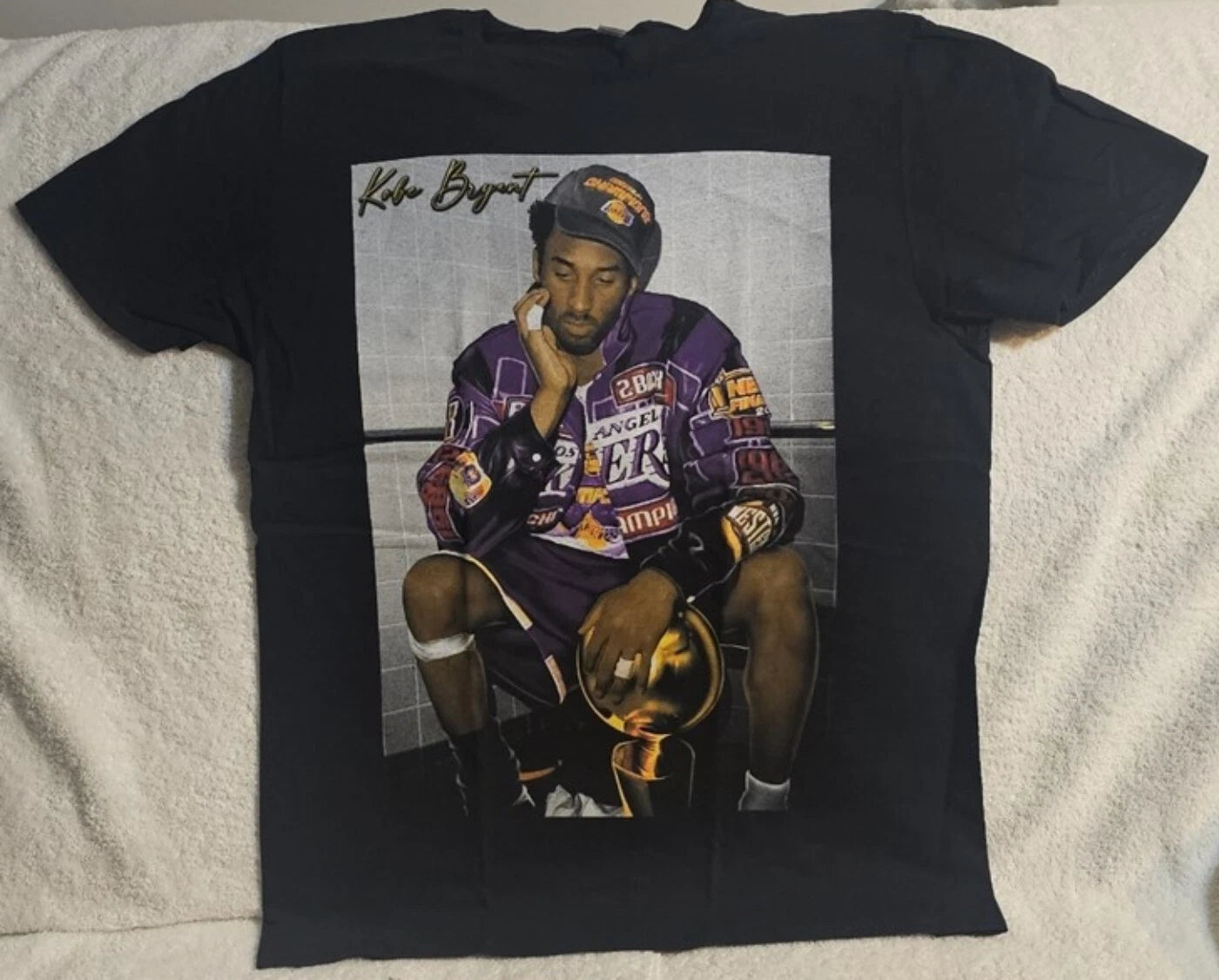 KOBE BRYANT HAT JACKET LAKERS BASKETBALL CHAMPIONSHIP T-SHIRT