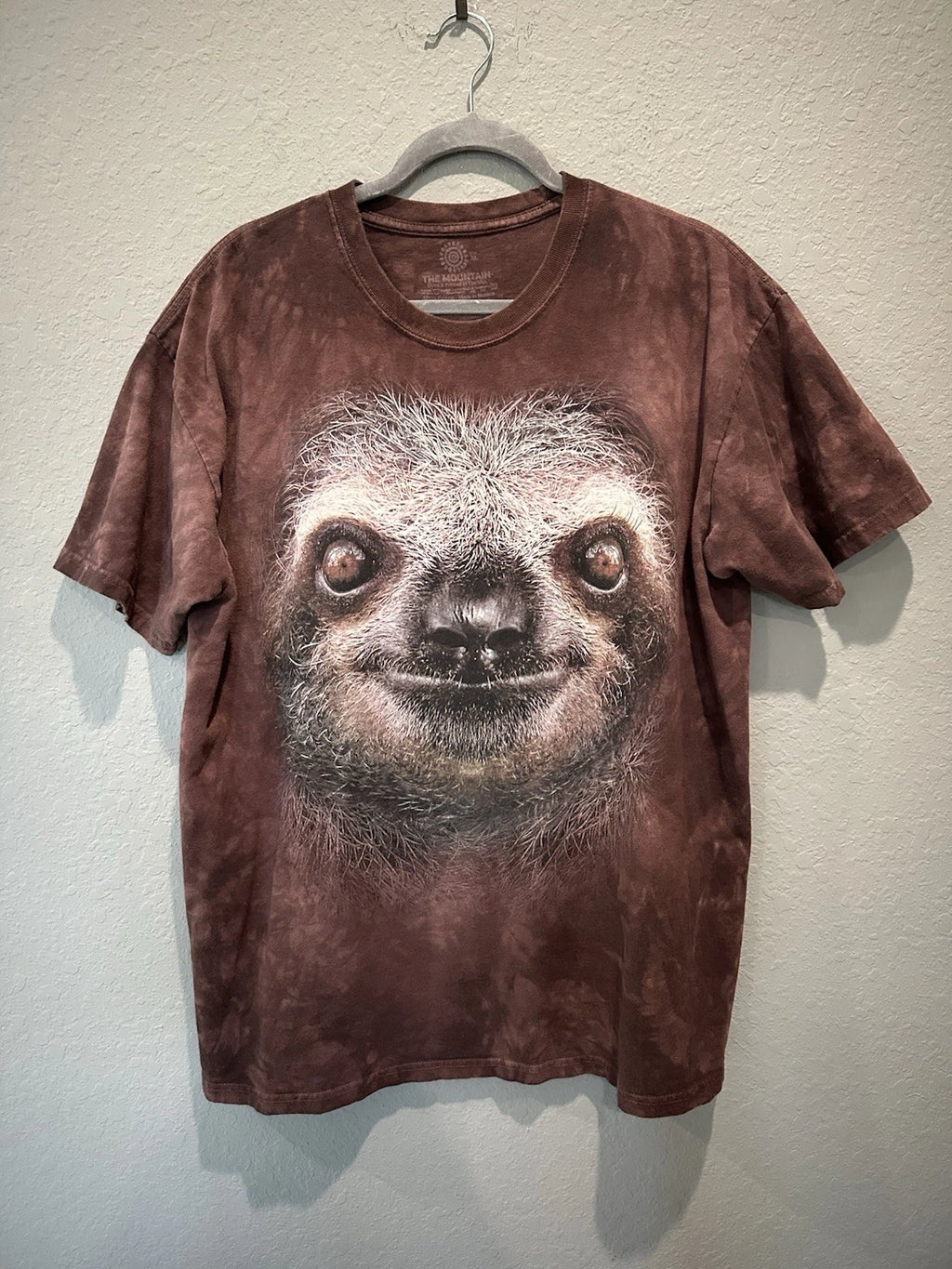 The Mountain Sloth Men’s Graphic T Shirt Sz XL EUC