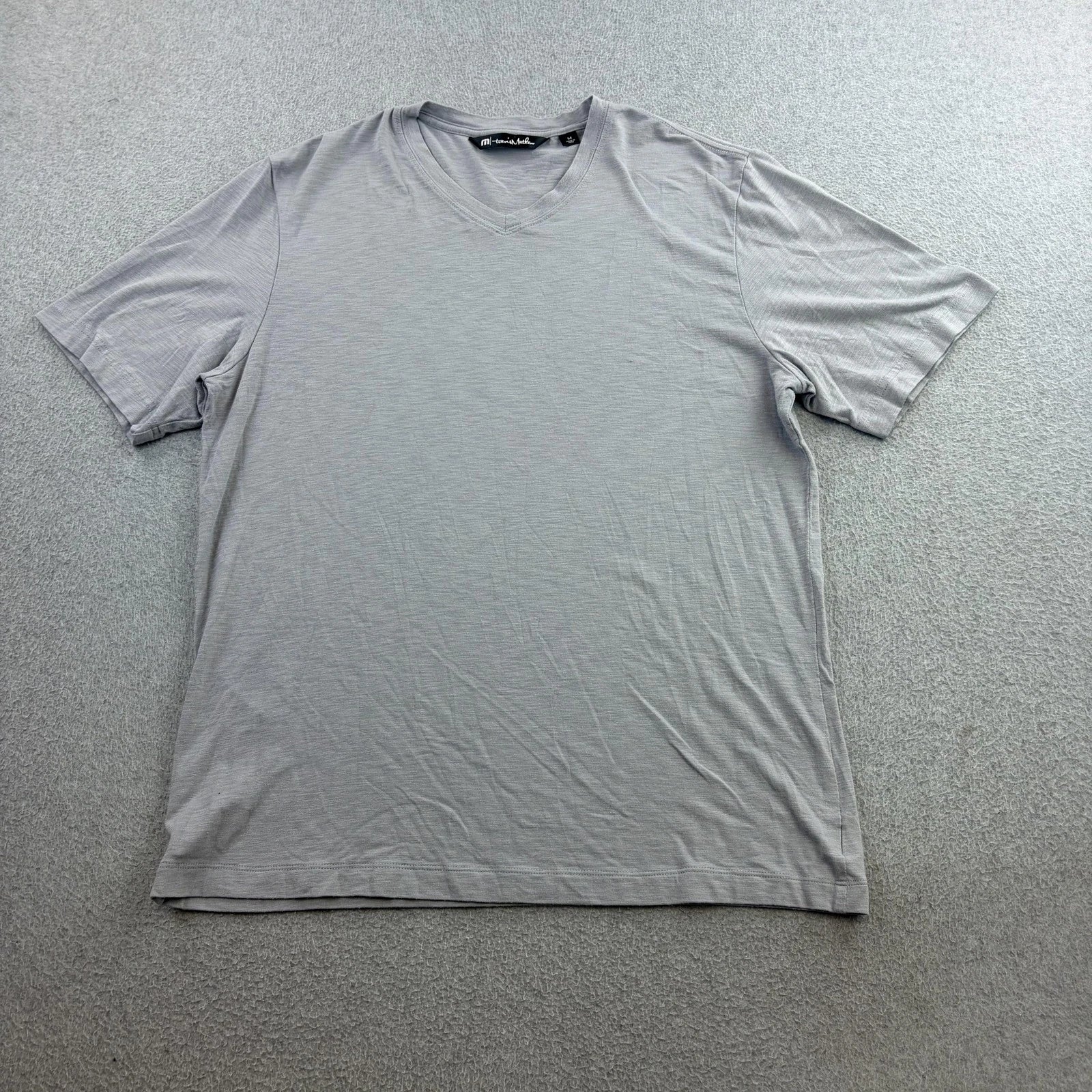 Travis Mathew Shirt Mens Medium Gray V Neck Short Sleeve Tee Casual Adult