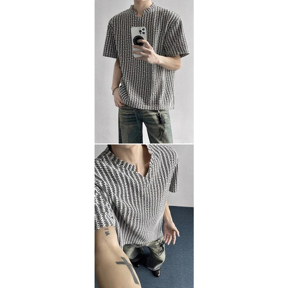 Men V-neck T-shirt 70% Polyester 30% Spandex V-neck Design For Daily Commute