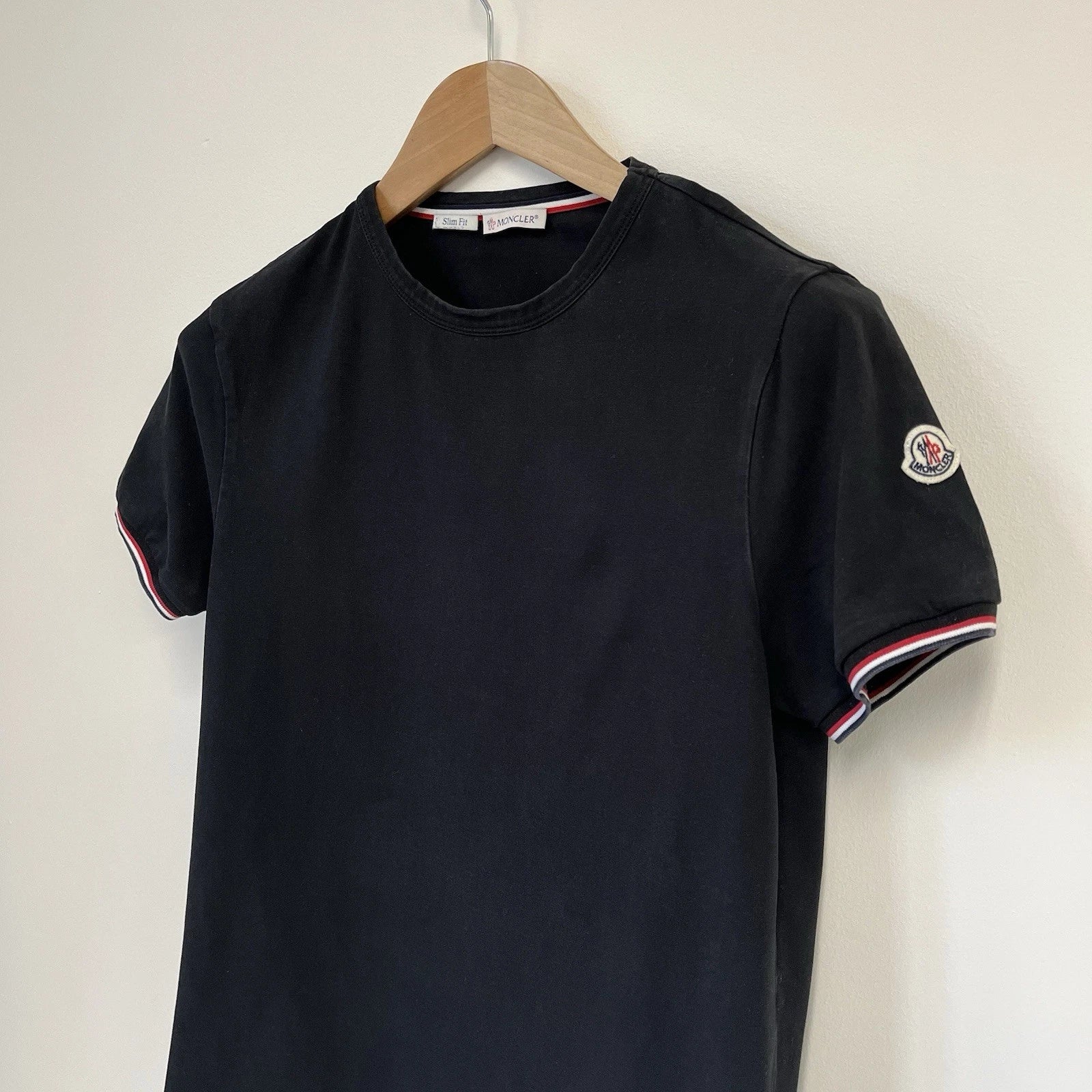 Moncler T Shirt Size Medium Slim Fit In Black