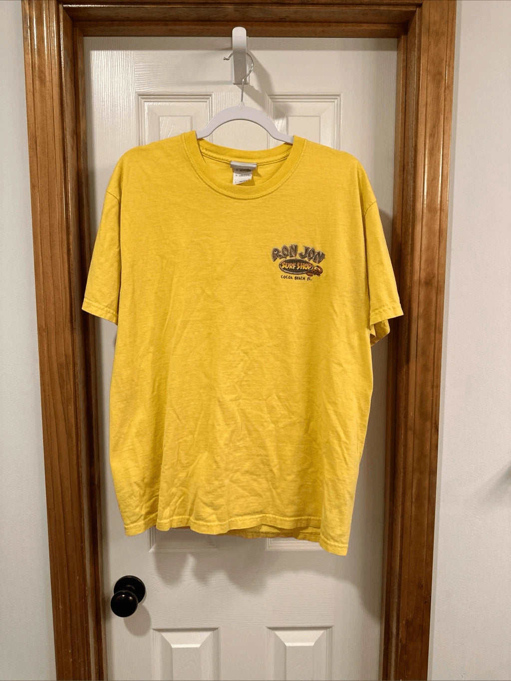 Vintage Ron Jon Cocoa Beach Lazy Gater Graphic T-shirt Men’s XL Yellow