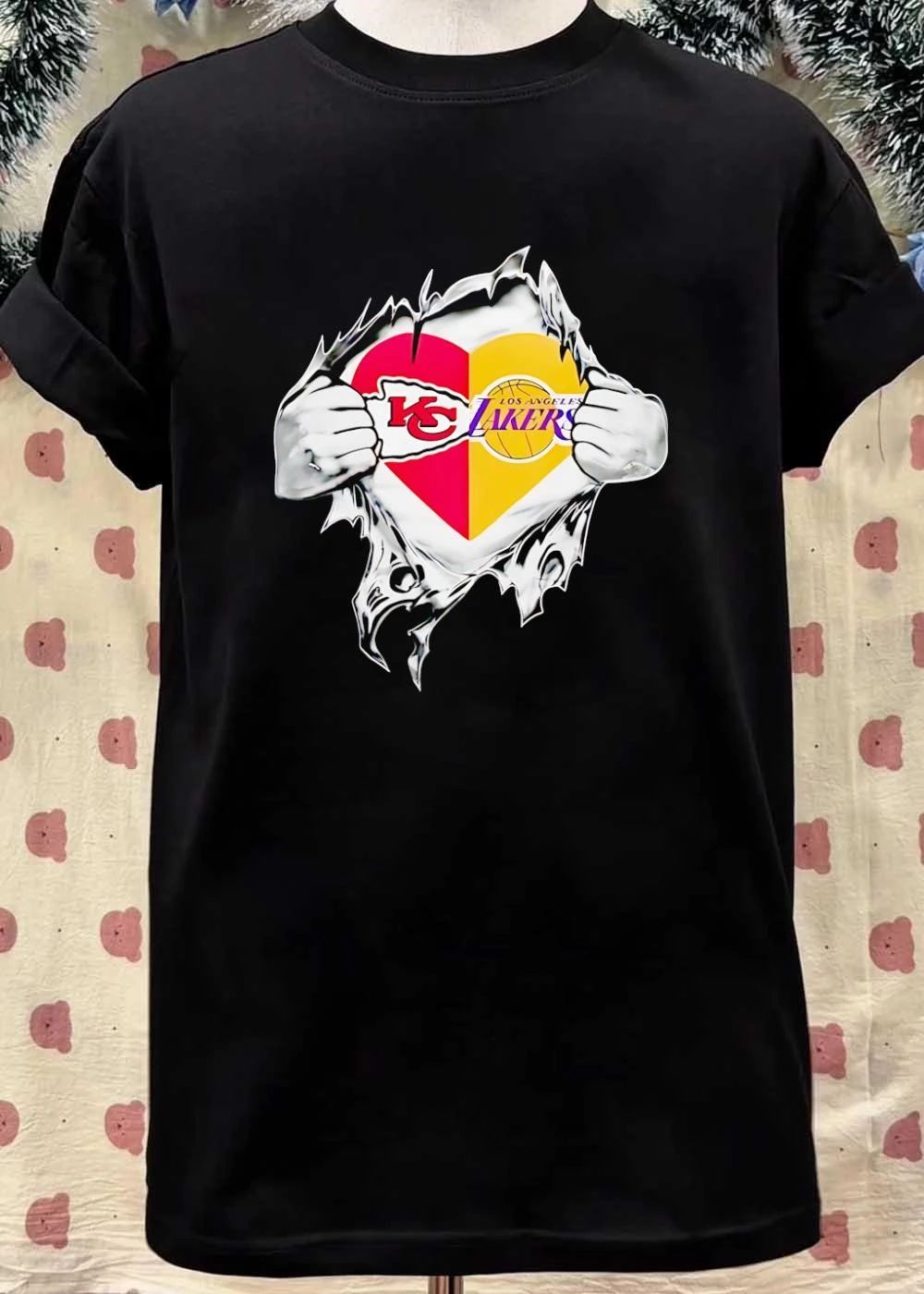 KC Lakers Fans Heart Ripped Open T-Shirt Kansas City Chiefs Los Angeles Lakers