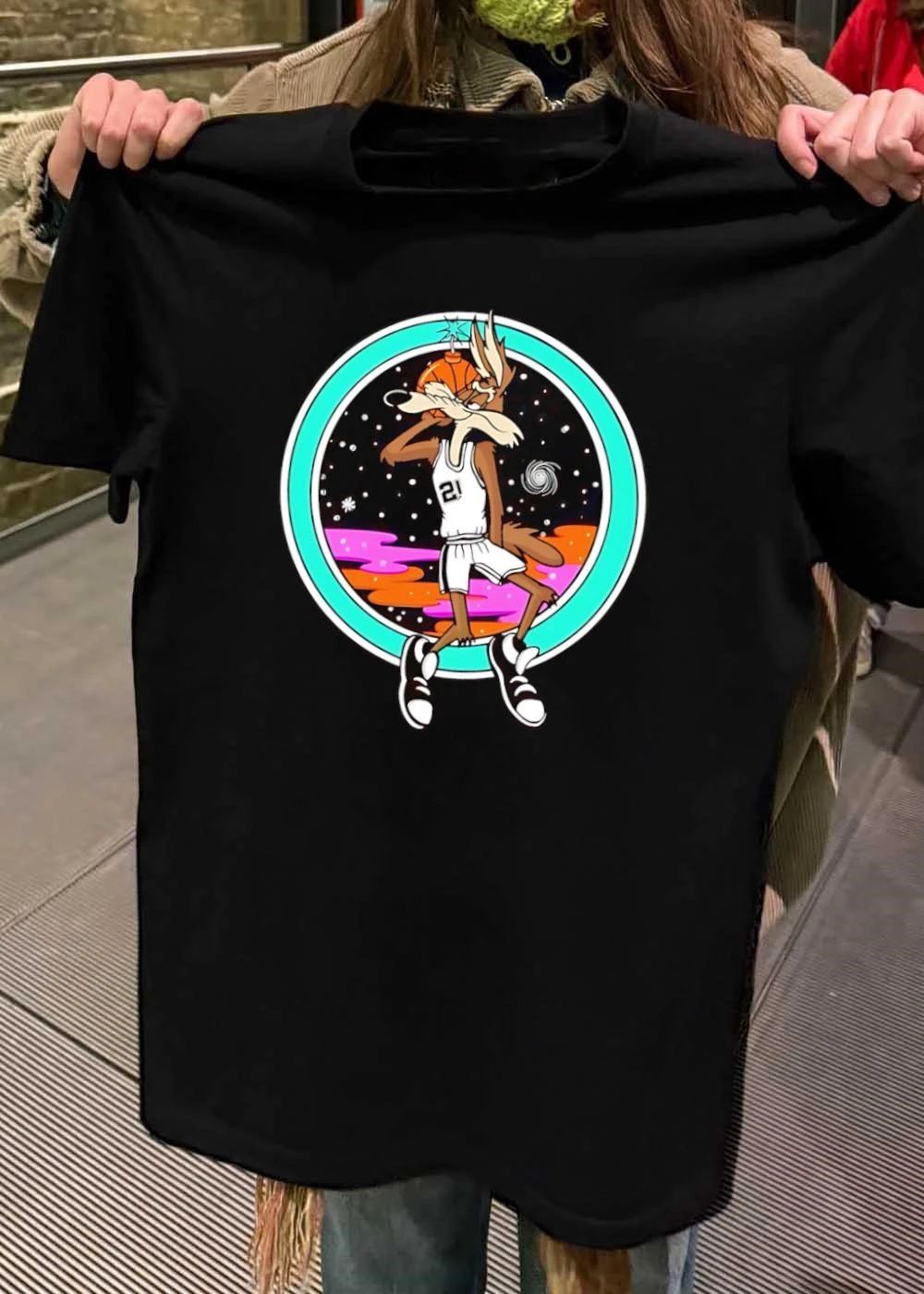Wile E Coyote Basketball Bomb Wile E Coyote 21 San Antonio Spurs T-Shirt