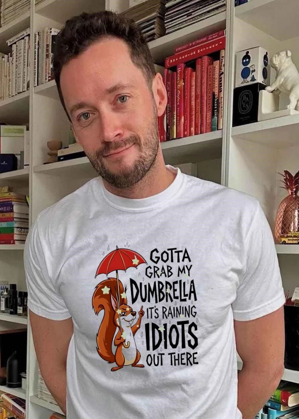 Sarcastic Squirrel Holding Umbrella Gotta Grab My Dumbrella Raining Idiots T-Shirt
