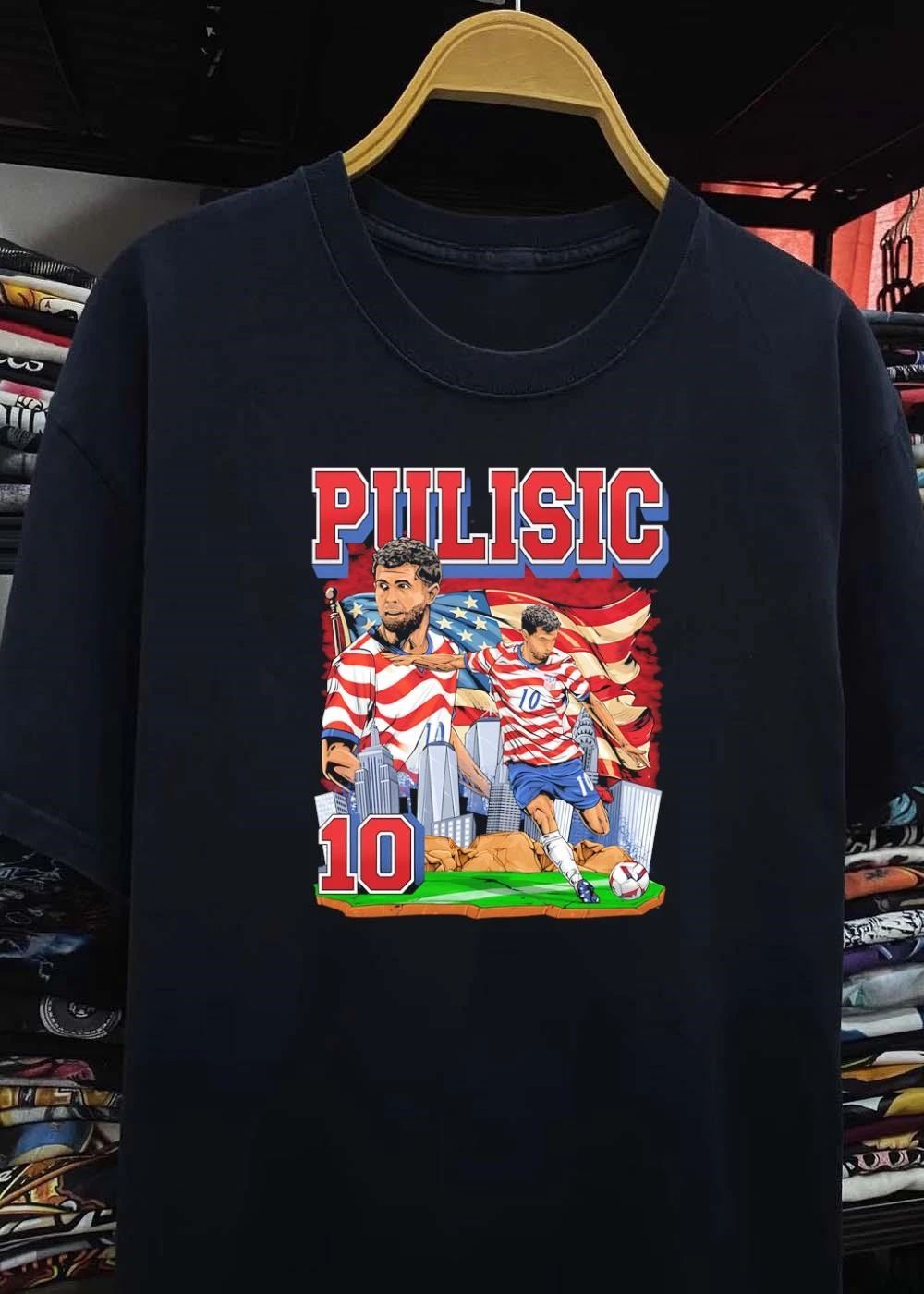 Pulisic Soccer Player Kicking Ball USA 10 T-Shirt