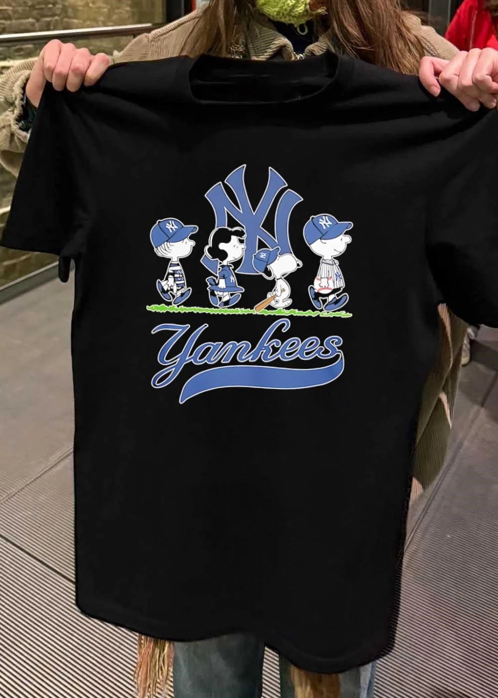 Peanuts Gang NY Yankees Baseball T-Shirt