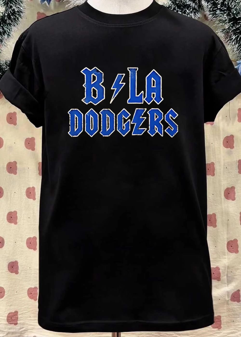 B LA Dodgers Lightning Bolt shirt