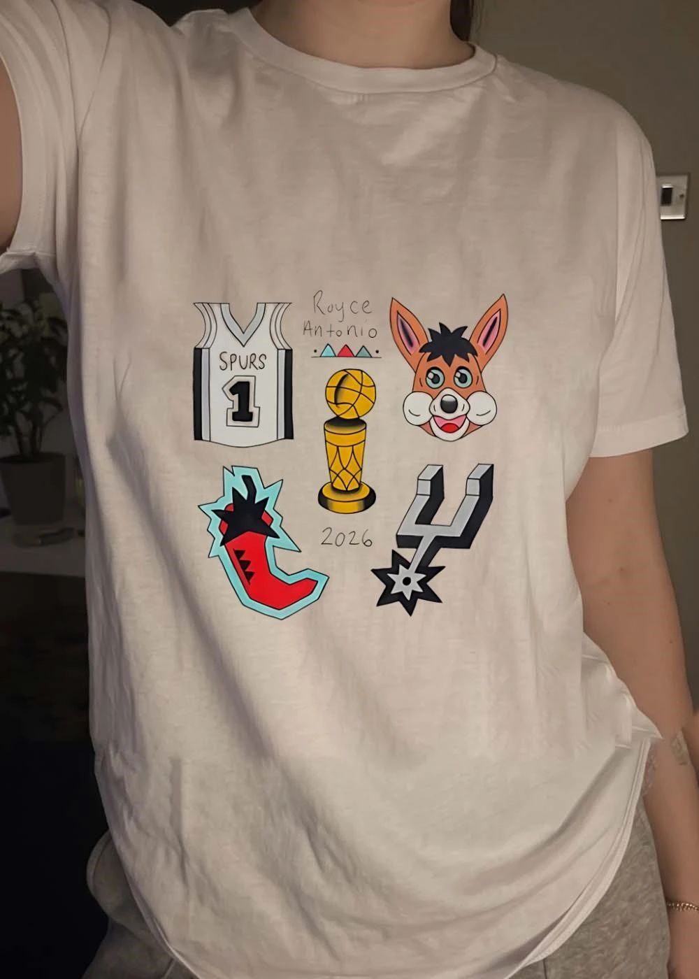 Royce Antonio Spurs 1 Trophy 2026 Chili Spur Mascot San Antonio Spurs T-Shirt