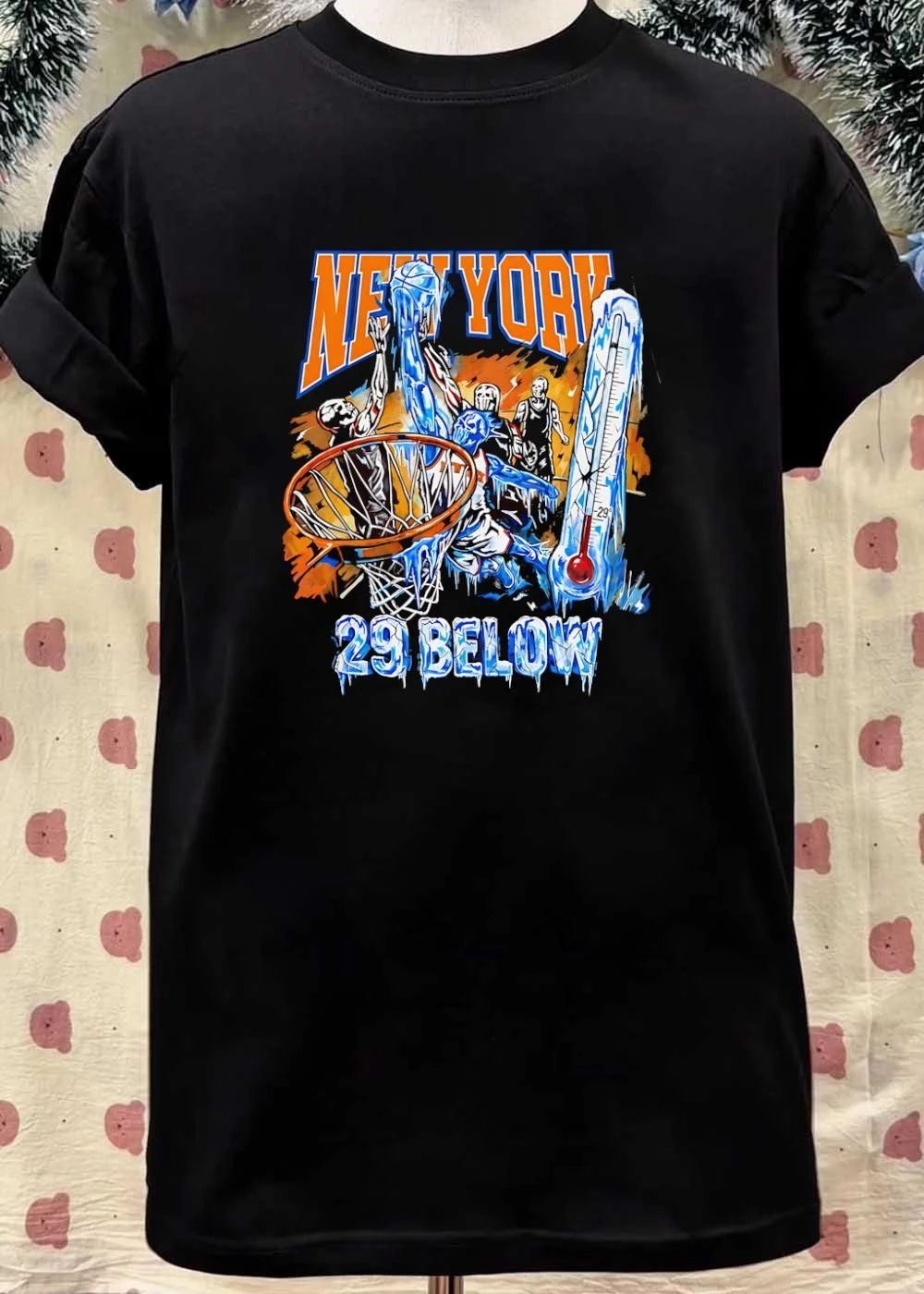 Frozen Court New York 29 Below Basketball Skull Players T-Shirt