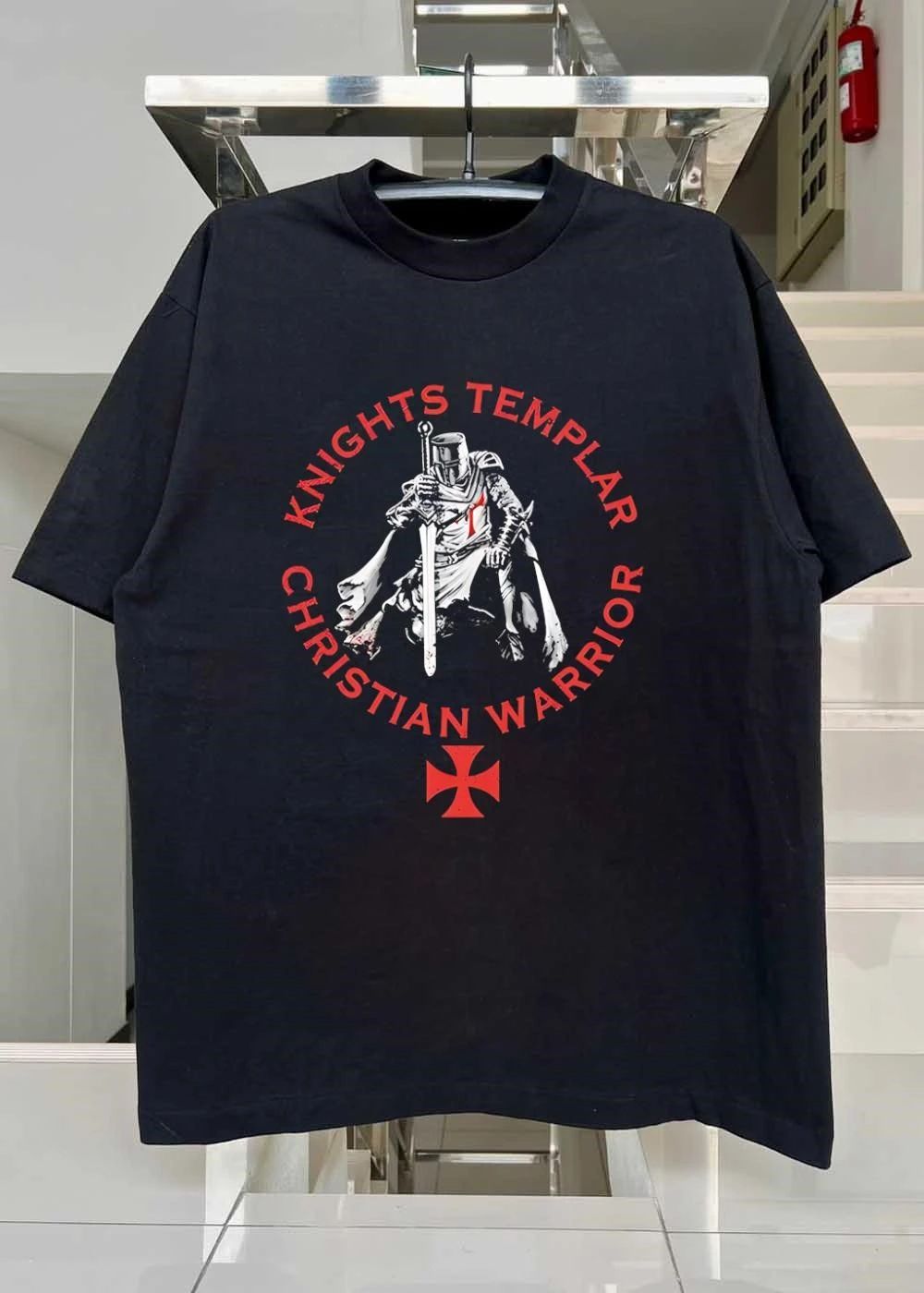 Knights Templar Christian Warrior Kneeling Knight T-Shirt